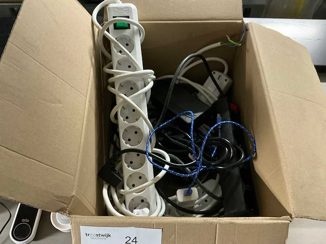 Computeronderdeel/diversen - afbeelding 2 van  7