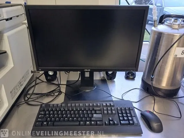 Computeropstelling - afbeelding 1 van  8