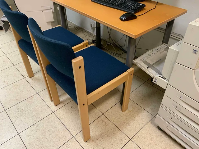 Computertafel en 2 stoelen - afbeelding 3 van  5