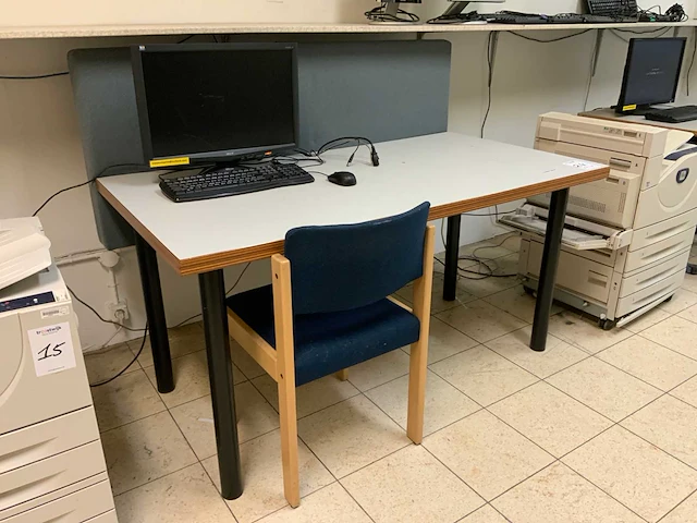 Computertafel en stoelen (2x) - afbeelding 1 van  11