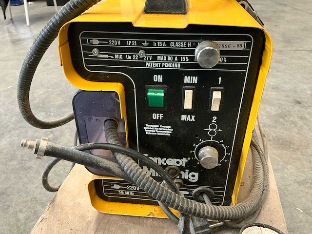 Concept minmig mig lasapparaat - afbeelding 2 van  7