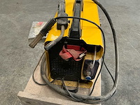 Concept minmig mig lasapparaat - afbeelding 5 van  7