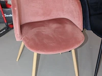 Conferentieopstelling bestaande uit 10 tafels 67 x 110 x 74 cm en 14 gestoffeerde kuipstoelen in 2 kleuren ... - afbeelding 4 van  5