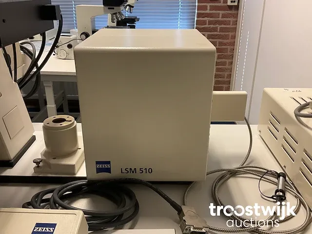 Confocal laser scanning microscoop - afbeelding 10 van  15