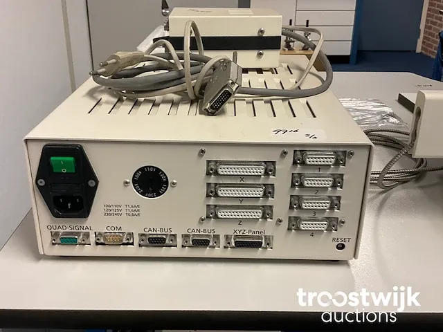 Confocal laser scanning microscoop - afbeelding 14 van  15