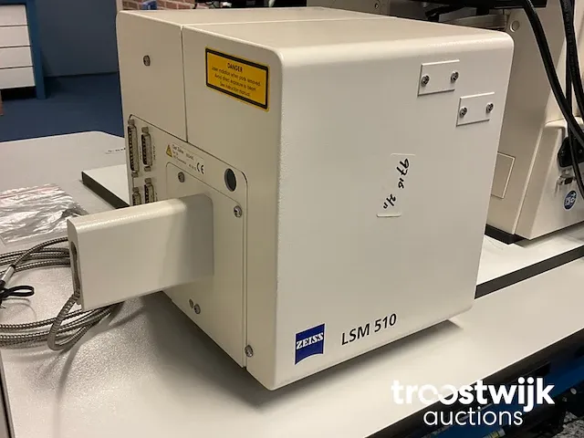 Confocal laser scanning microscoop - afbeelding 15 van  15