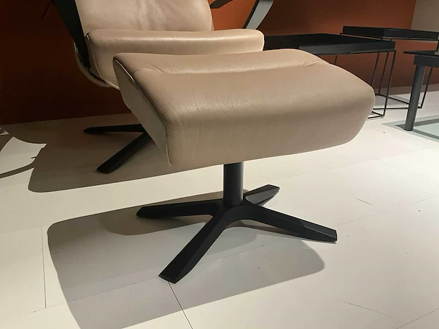 Conform style relaxfauteuil inclusief ottoman - afbeelding 7 van  12