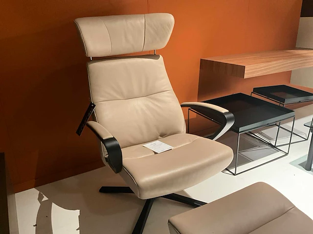 Conform style relaxfauteuil inclusief ottoman - afbeelding 8 van  12