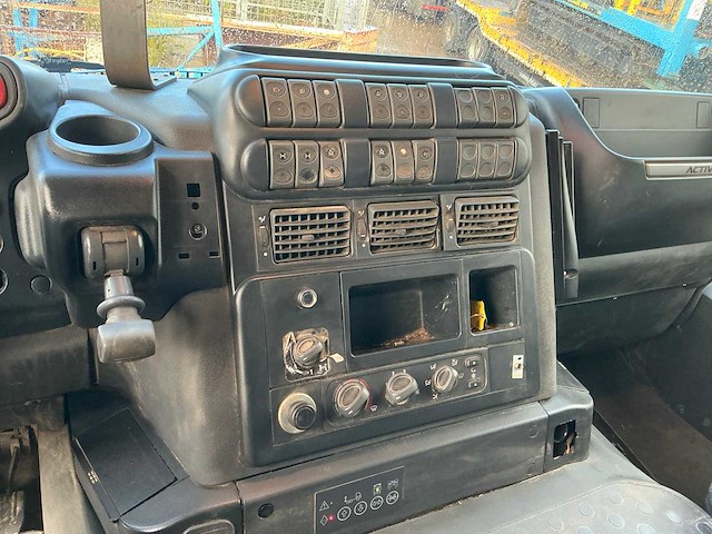 Conrad/iveco combi 500hd mobiele verticale boorinstallatie - afbeelding 24 van  55