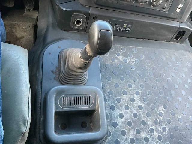 Conrad/iveco combi 500hd mobiele verticale boorinstallatie - afbeelding 30 van  55