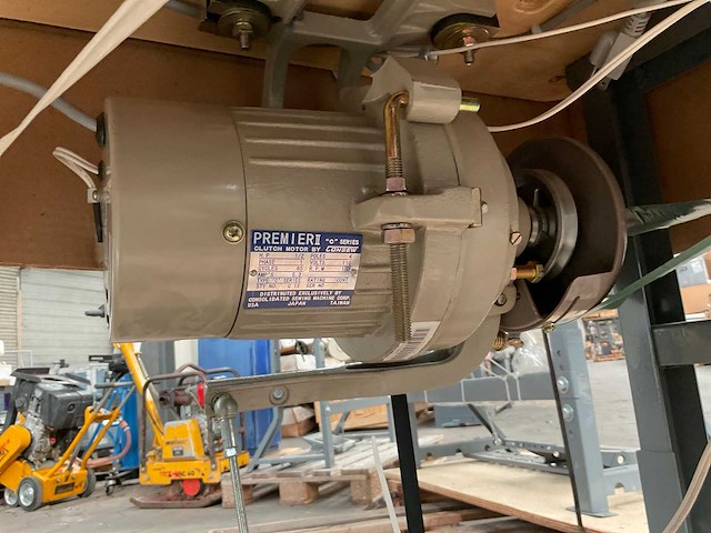 Consew 206rb-5 naaimachine - afbeelding 8 van  8