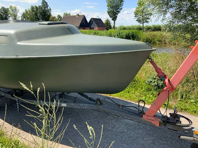 Consoleboot met trailer - afbeelding 8 van  21