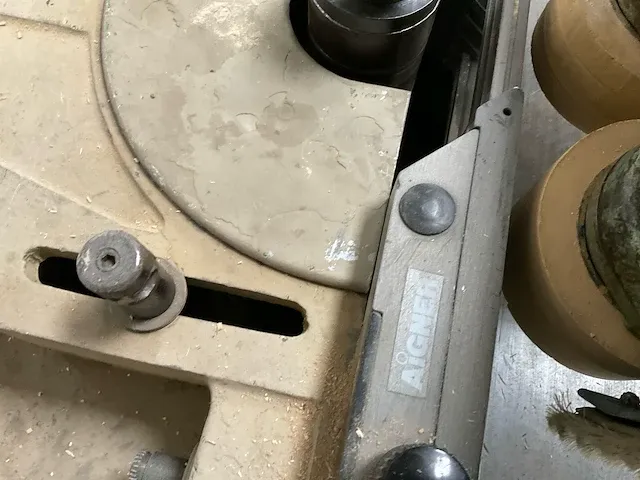 Constant philips kantenfreesmachine - afbeelding 9 van  12
