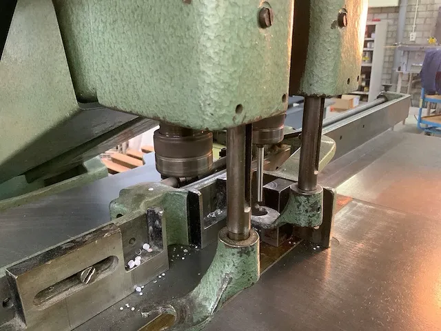 Constantin hang - 106 dt - papierboormachine - afbeelding 3 van  6