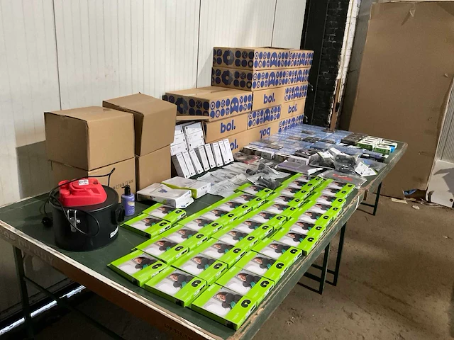 Consumentengoederen (150x) - afbeelding 9 van  14