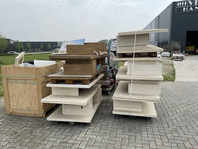Container 20 ft met inboedel - afbeelding 7 van  8