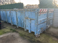 Container blauw met slechte bodem afzet afvalcontainer - afbeelding 2 van  5