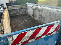 Container blauw met slechte bodem afzet afvalcontainer - afbeelding 4 van  5