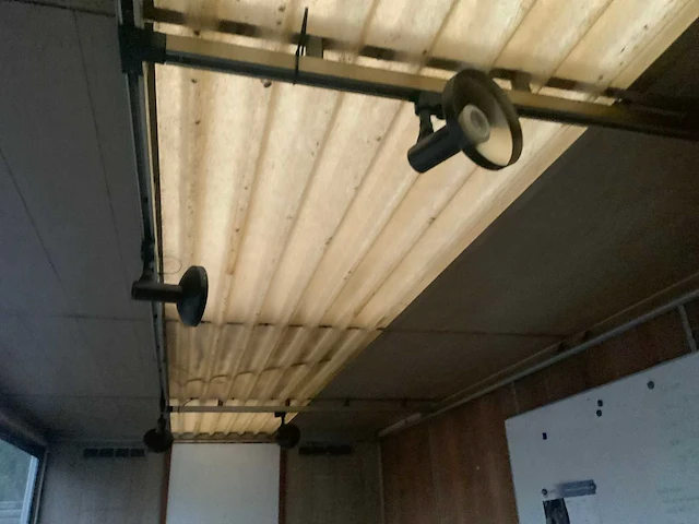 Container unit met glazen wand - afbeelding 5 van  5