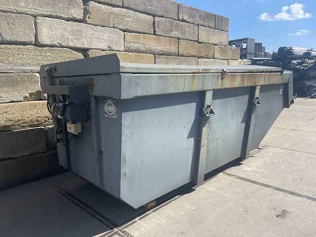 Container - afbeelding 1 van  11