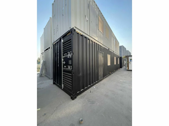 Containerwoning / container unit 40 ft hq / 12 m tiny house enkele woning met apparte slaapkamer - afbeelding 12 van  26