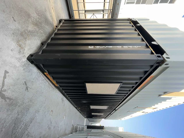 Containerwoning / container unit 40 ft hq / 12 m tiny house enkele woning met apparte slaapkamer - afbeelding 20 van  26