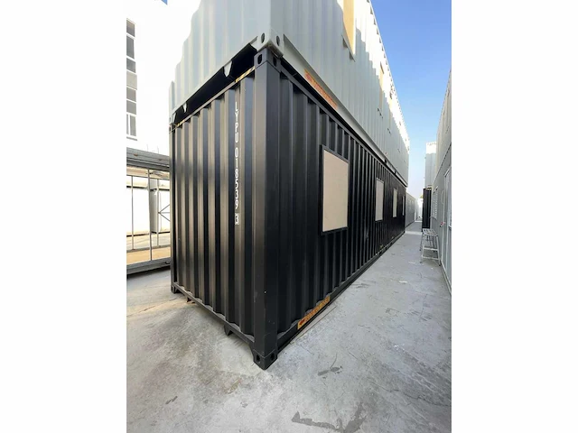 Containerwoning / container unit 40 ft hq / 12 m tiny house enkele woning met apparte slaapkamer - afbeelding 19 van  25