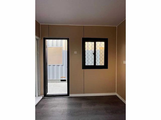 Containerwoning / container unit 40 ft hq / 12 m tiny house trio woning - afbeelding 10 van  45