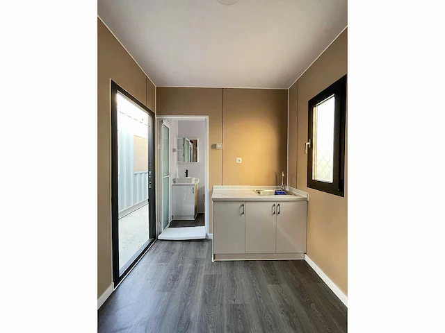 Containerwoning / container unit 40 ft hq / 12 m tiny house trio woning - afbeelding 19 van  45