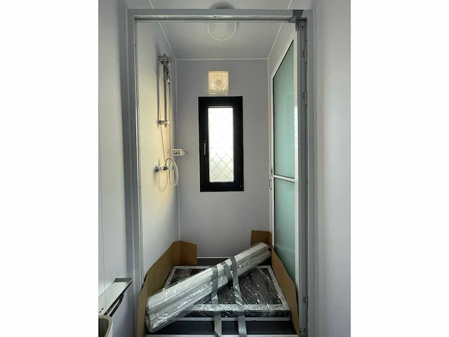 Containerwoning / container unit 40 ft hq / 12 m tiny house trio woning - afbeelding 21 van  45