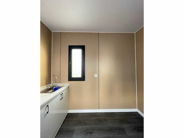 Containerwoning / container unit 40 ft hq / 12 m tiny house trio woning - afbeelding 36 van  45