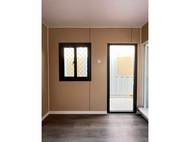 Containerwoning / container unit 40 ft hq / 12 m tiny house trio woning - afbeelding 37 van  45