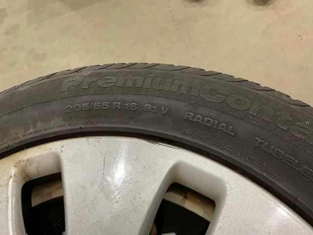 Continentaal premium contact autoband audi a4 (4x) - afbeelding 5 van  7
