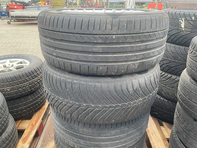 Continental autoband met audi velg 225/50 r17 (4x) - afbeelding 3 van  9