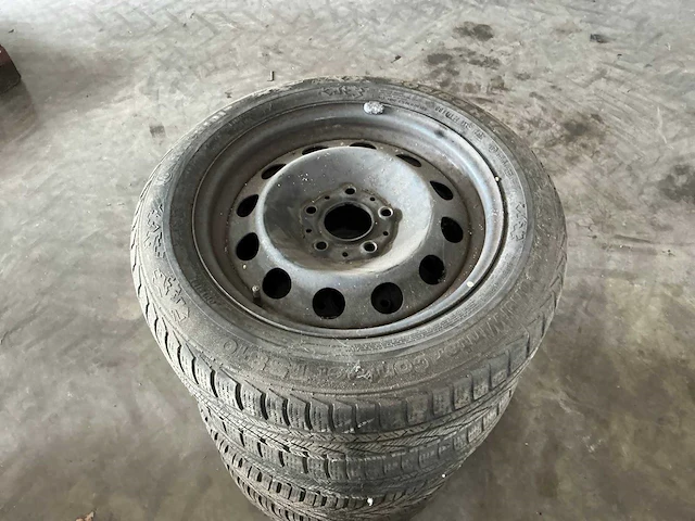 Continental autoband met bmw velg 205/55 r16 (4x) - afbeelding 2 van  8