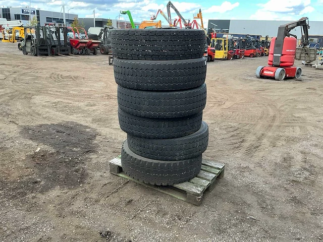 Continental hdw2 scandinavia 275/70r22.5 vrachtwagenband (6x) - afbeelding 3 van  4