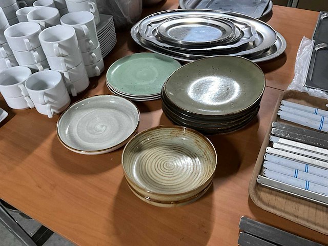 Continental & q autentic gekleurde borden (12x) - afbeelding 1 van  8