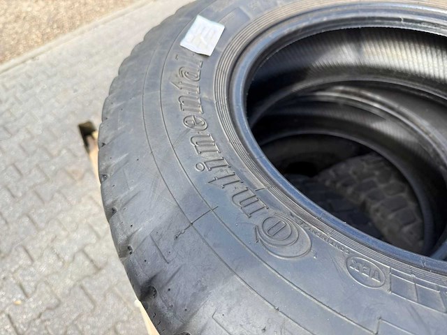 Contintal - autoband 225/75 16 - afbeelding 3 van  5