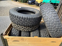 Contintal - autoband 225/75 16 - afbeelding 4 van  5