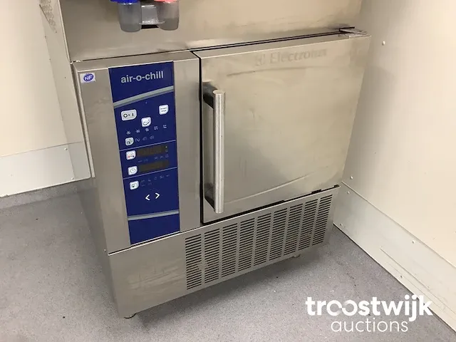 Cook & chill combisteamer en blastchiller - afbeelding 5 van  10