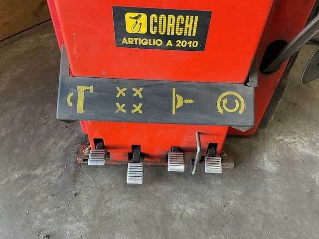 Corchi a2010 banden de-en montageapparaat - afbeelding 3 van  8