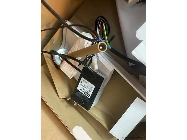 Cordivari enkel fase elektrische heater met thermostaat - afbeelding 5 van  6