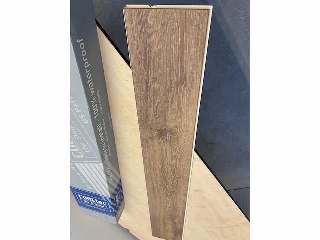 Coretec donker eiken vinyl vloer (8x) - afbeelding 1 van  7