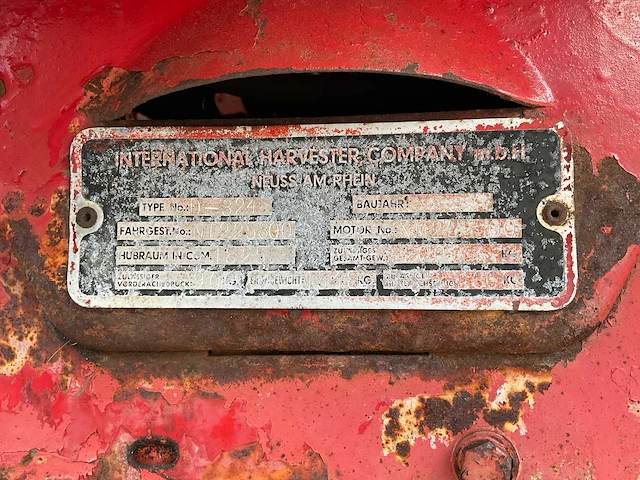 Cormick international farmall d-324 minitractor - afbeelding 14 van  18
