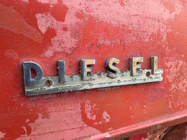 Cormick international farmall d-324 minitractor - afbeelding 9 van  18