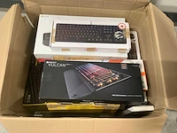 Corsair / logitech / razer - computer & gaming accessoires - 18 items - afbeelding 2 van  5