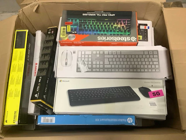 Corsair / microsoft / hp - computer & gaming accessoires - 24 items - afbeelding 2 van  3
