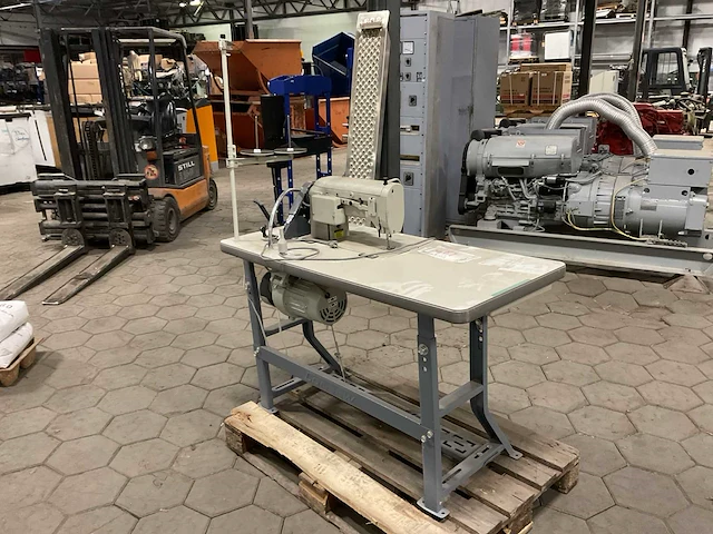 Cosew 199r2a-1 naaimachine - afbeelding 5 van  8