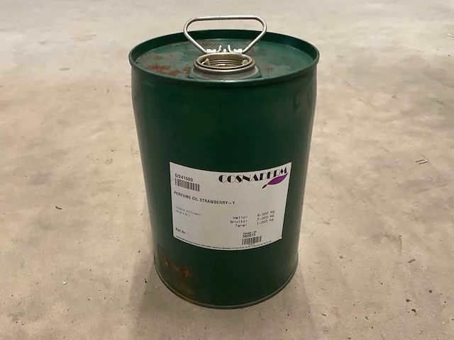 Cosmadrem - strawberry-y - 0/241500 - blik á 6kg parfum olie - afbeelding 1 van  1