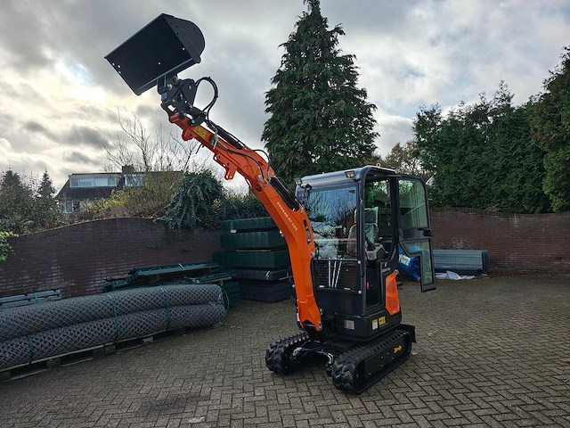 Cougar - 2025 - xt-18u - minigraafmachine met kubota motor d902 - afbeelding 33 van  45